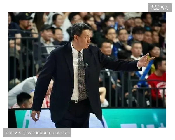 北京首钢13分大胜李楠：沃特斯首秀爆发，曾凡博13分领衔，NBA季后赛开启新篇章